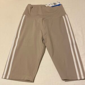 Adidas High Rise Tight Fit Short Tights Size Small